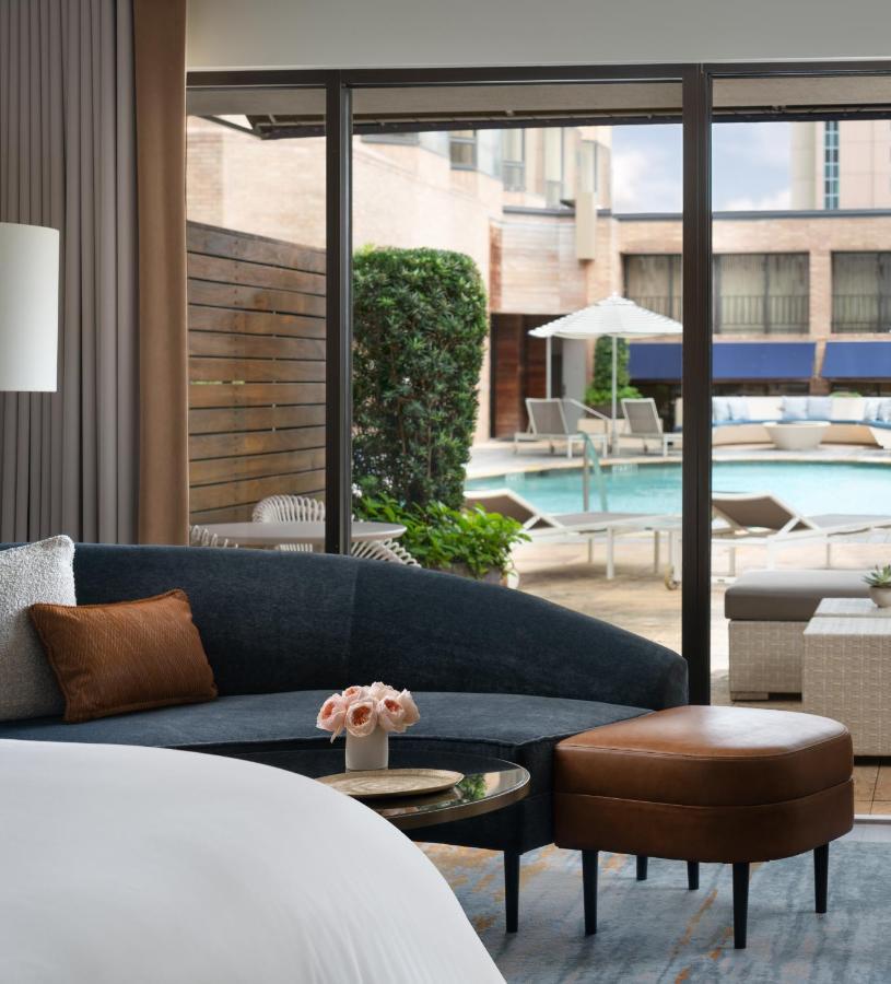 Cabana Room with One King Bed