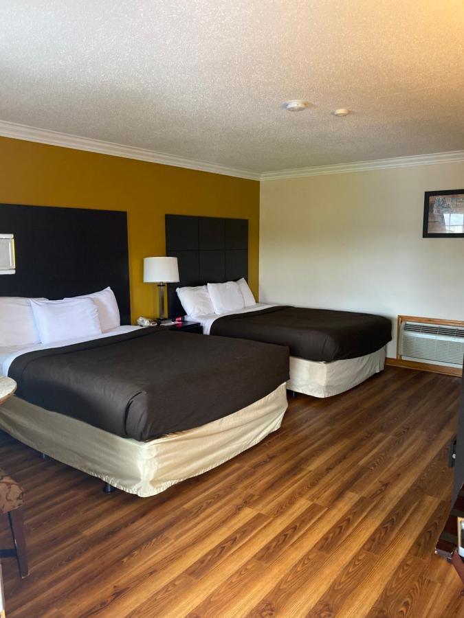 Standard Double Room with 2 Double Beds - Non-Smoking