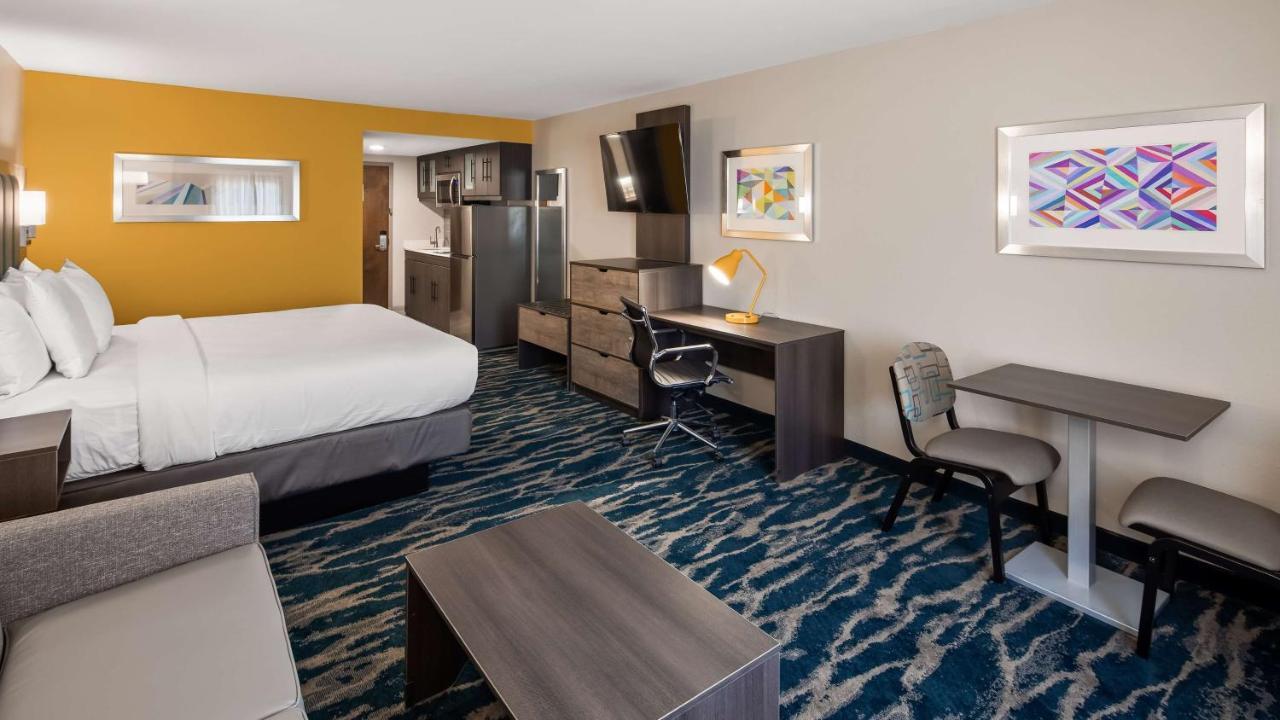 King Suite Kitchenette,1090591494:JPEG