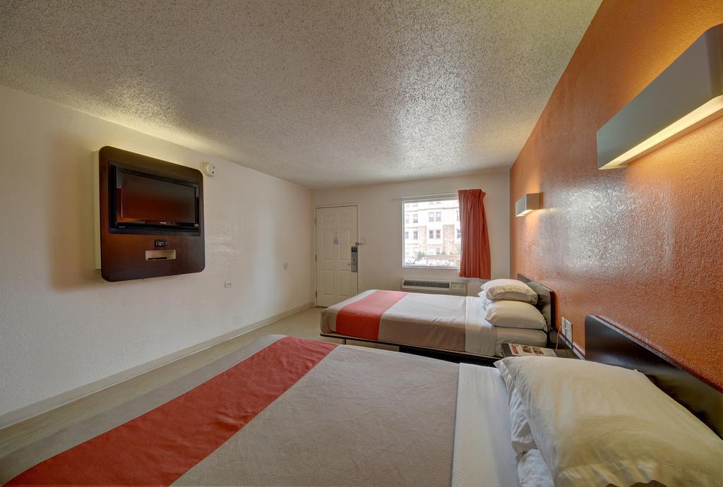 King Room with Two King Beds