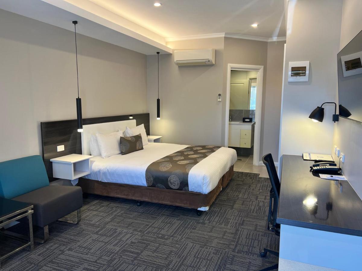 Corporate Room