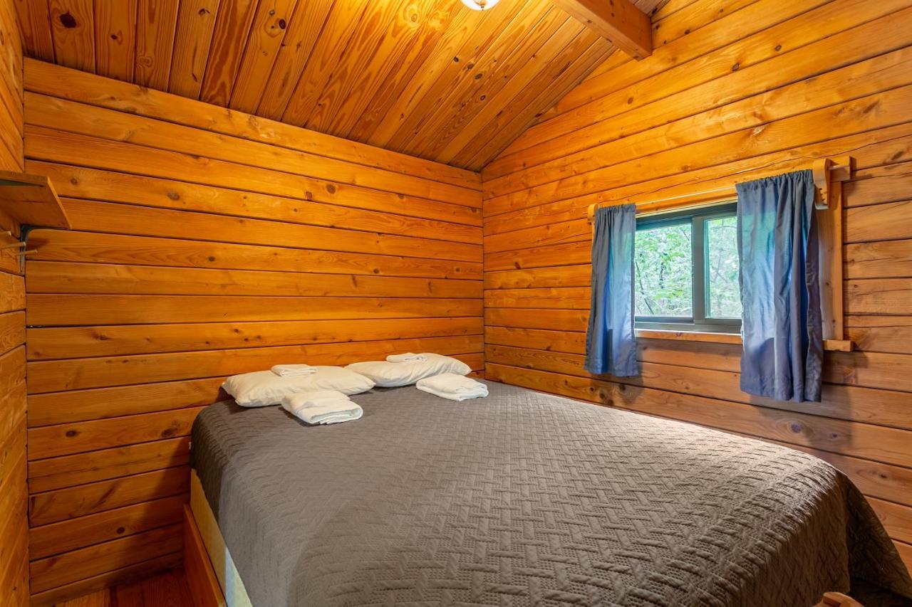One-Bedroom Cottage BC