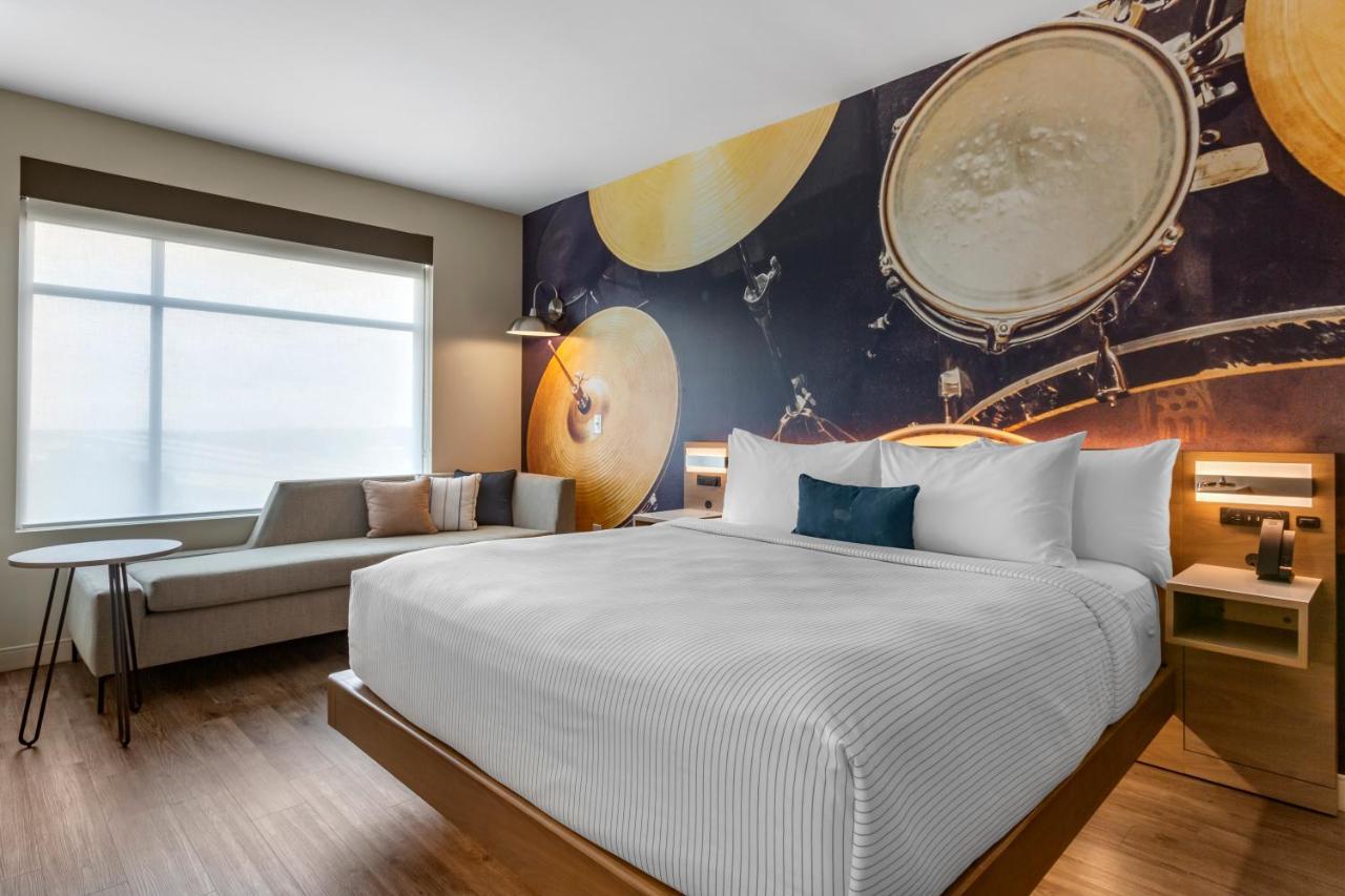 King Room - Accessible/Non-Smoking