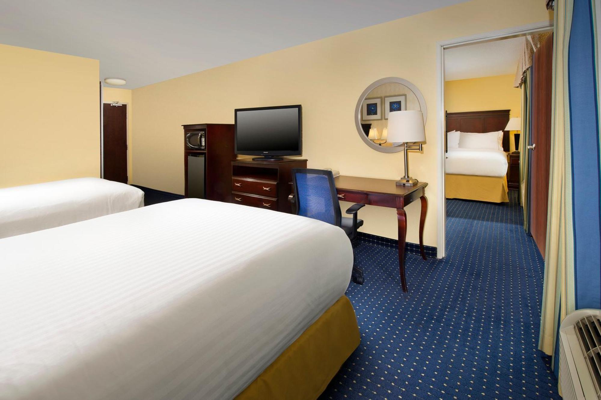 Two-Bedroom Suite with One King and Two Queen Beds