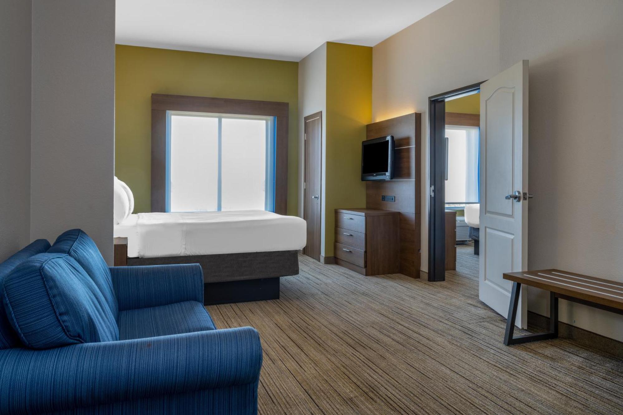 Two-Bedroom Suite