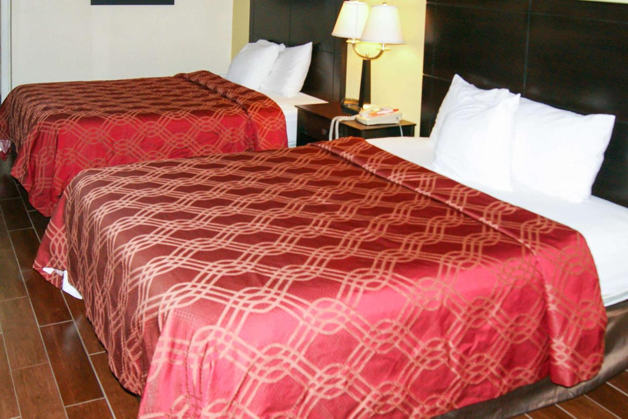 Queen Room with Two Queen Beds - Non-Smoking
