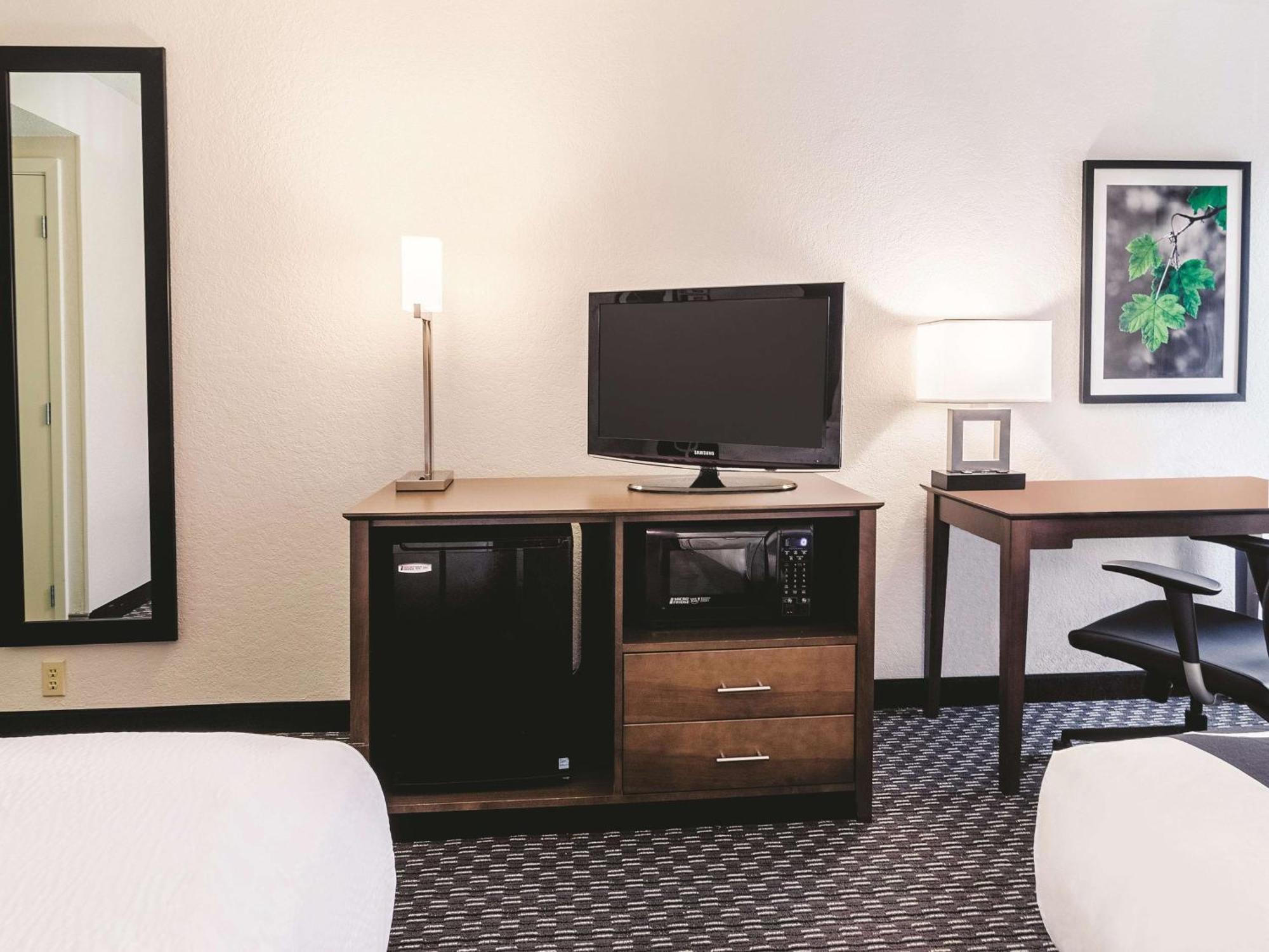 Deluxe Double Room with Two Double Beds
