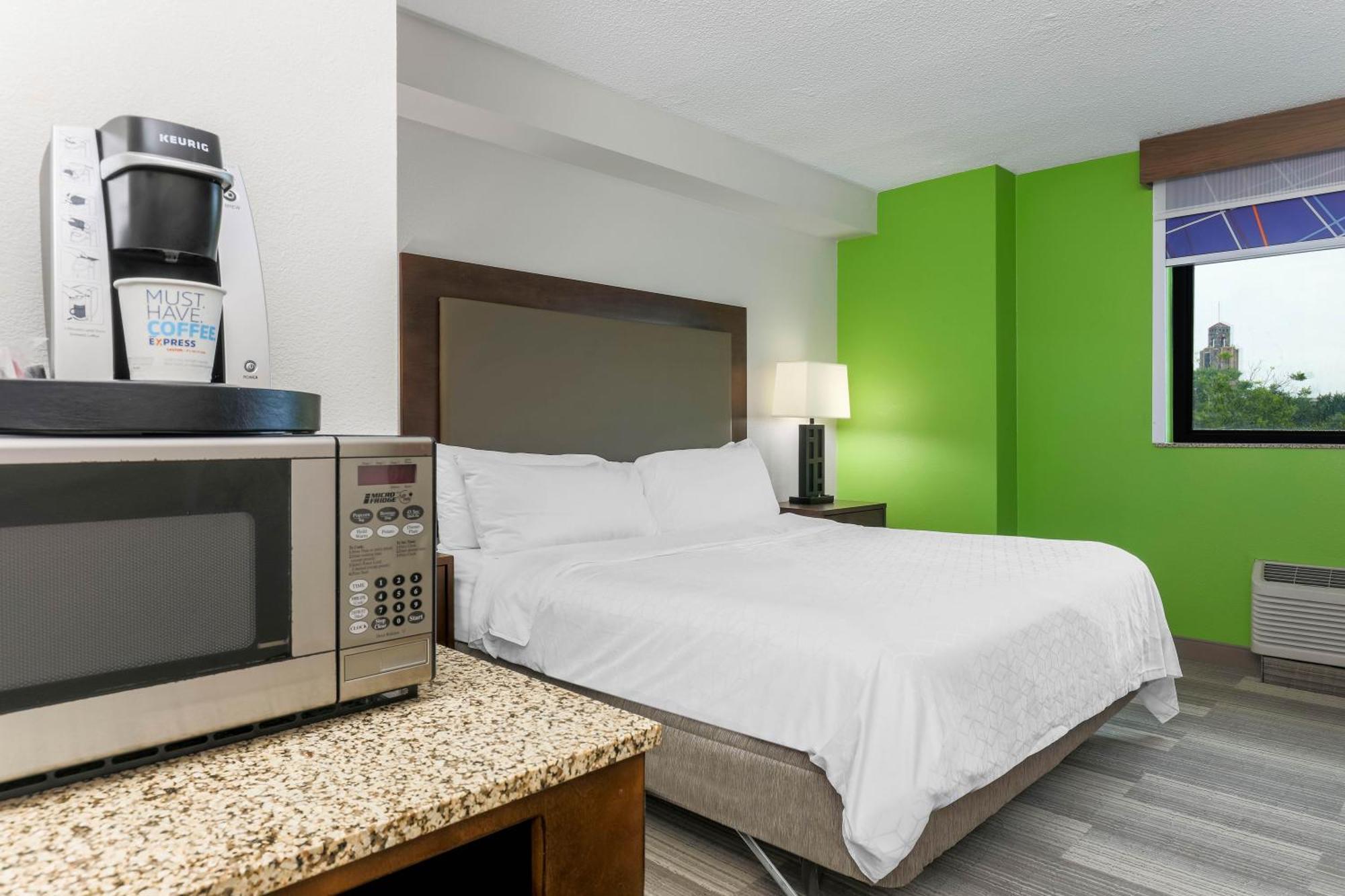 Standard King Room