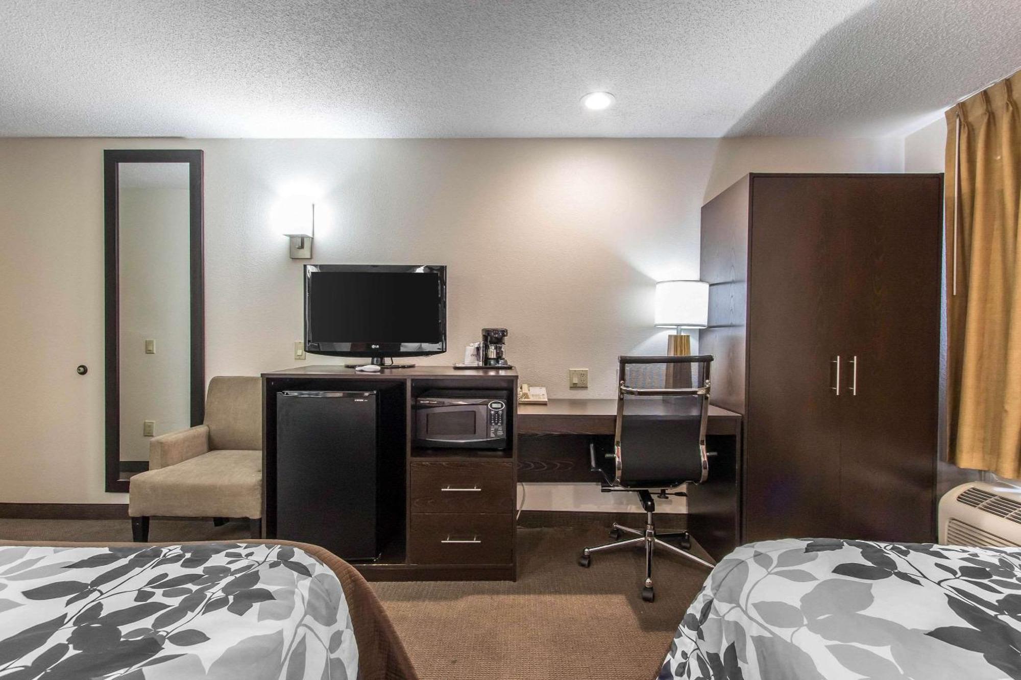 Double Room with Two Double Beds - Non-Smoking