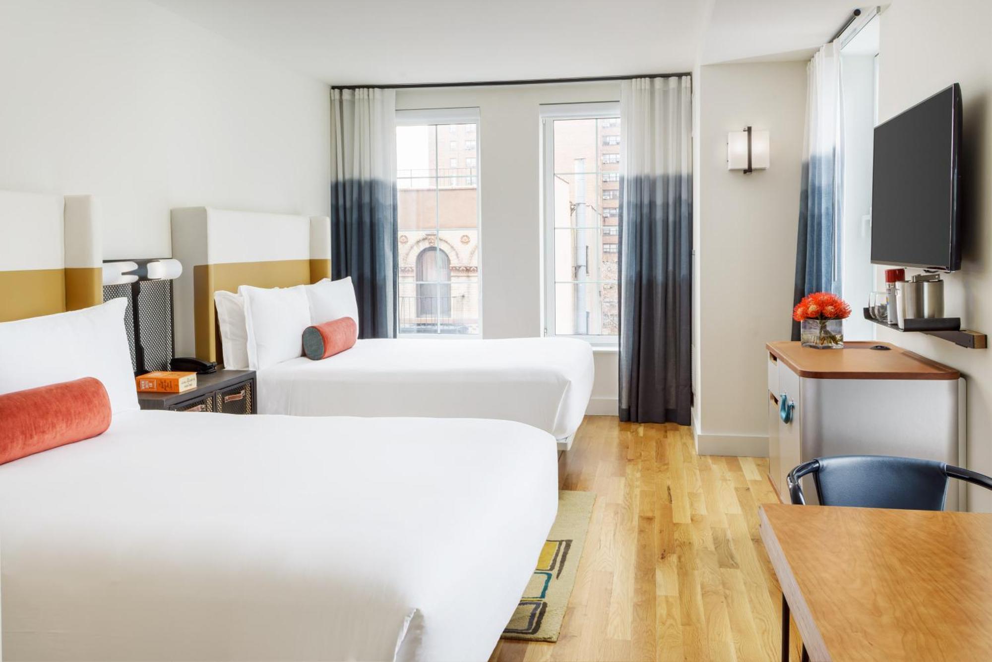 Standard Queen Room with Two Queen Beds and City View,1275855325:JPEG