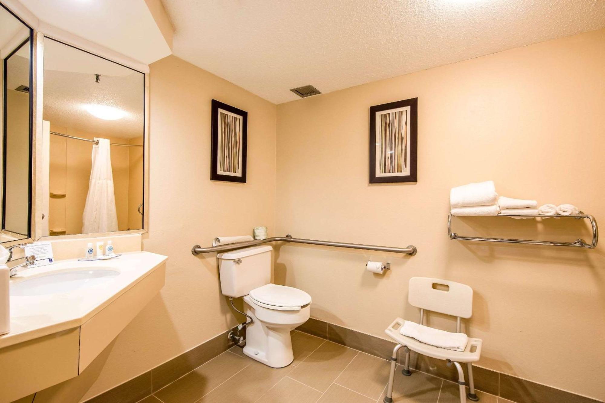 Queen Room - Disability Access