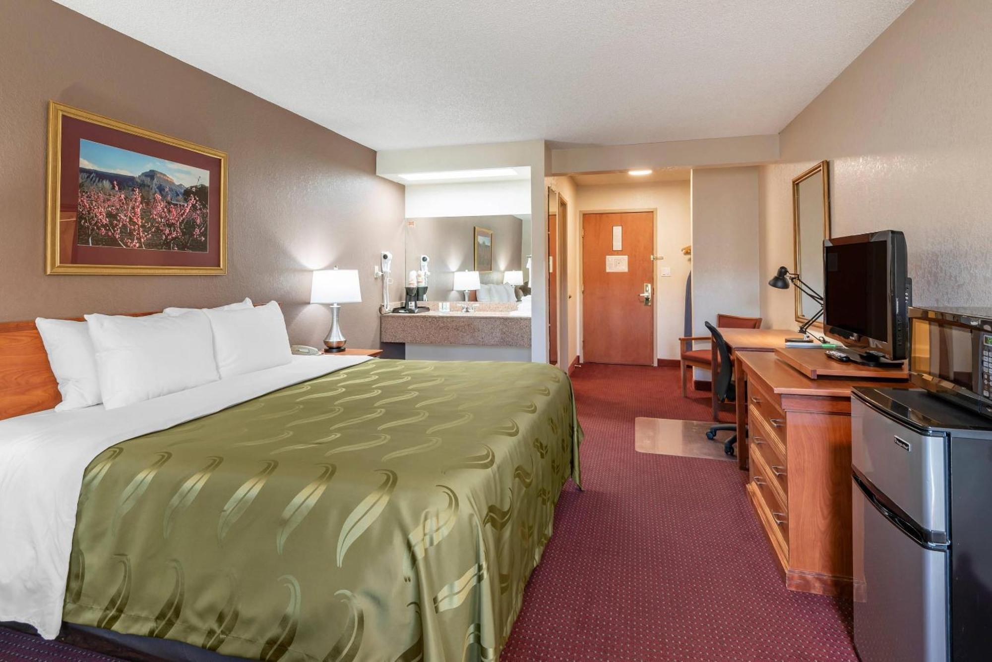 King Room - Non-Smoking