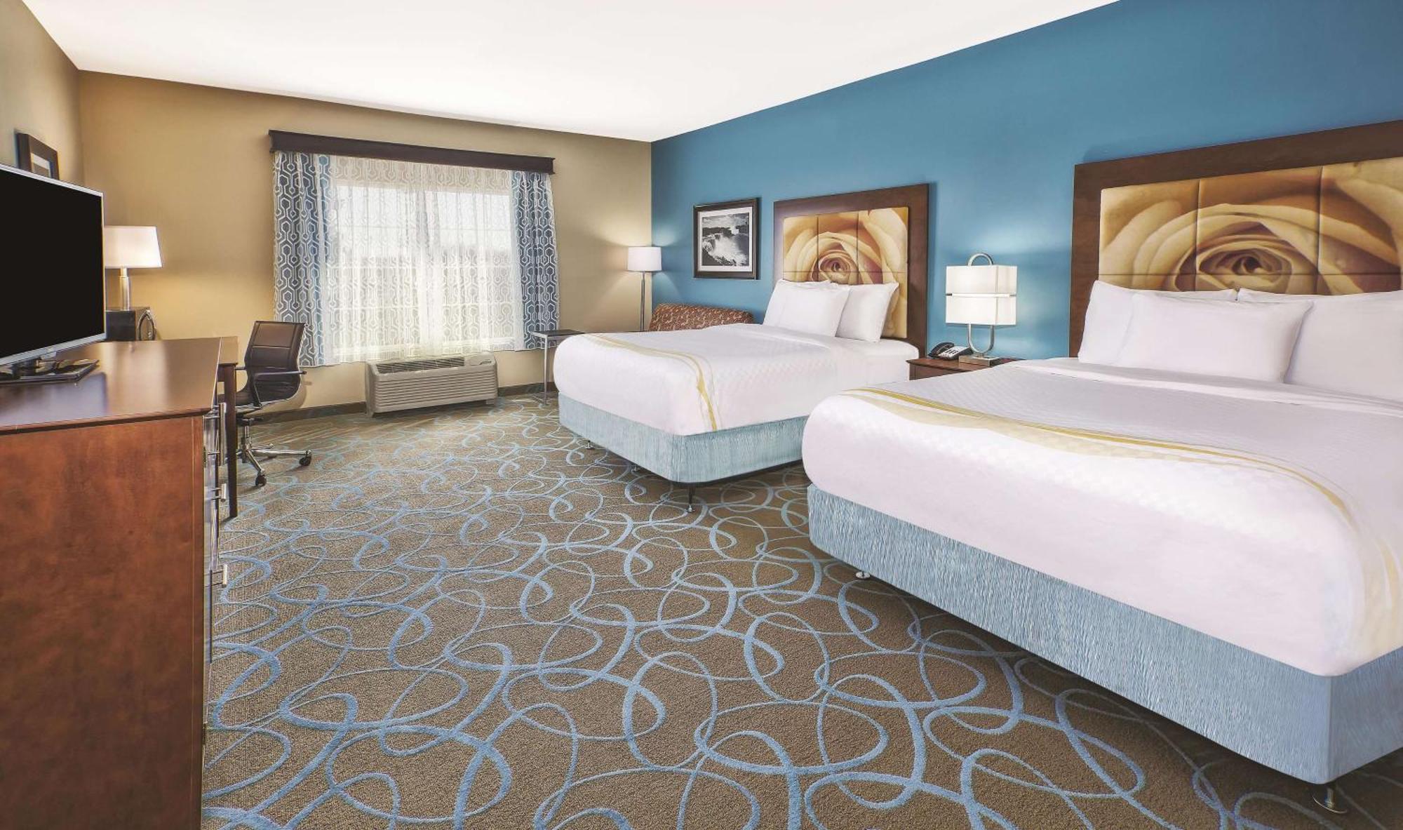 Queen Room with Two Queen Beds - Mobility Access/Non-Smoking,1276851829:JPEG