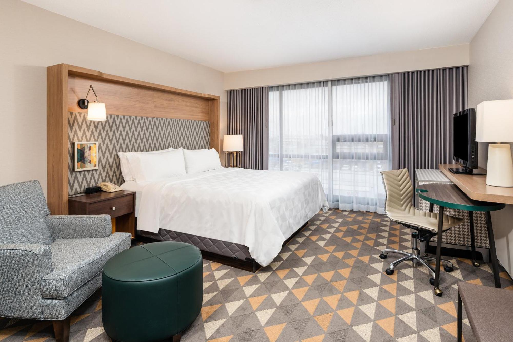 Standard King Room