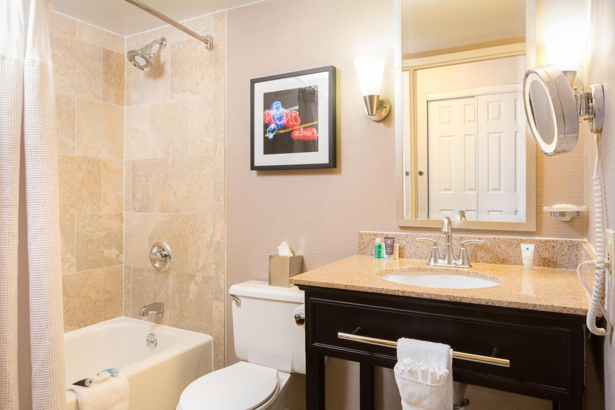 Standard King Room with Mobility Accessible Tub
