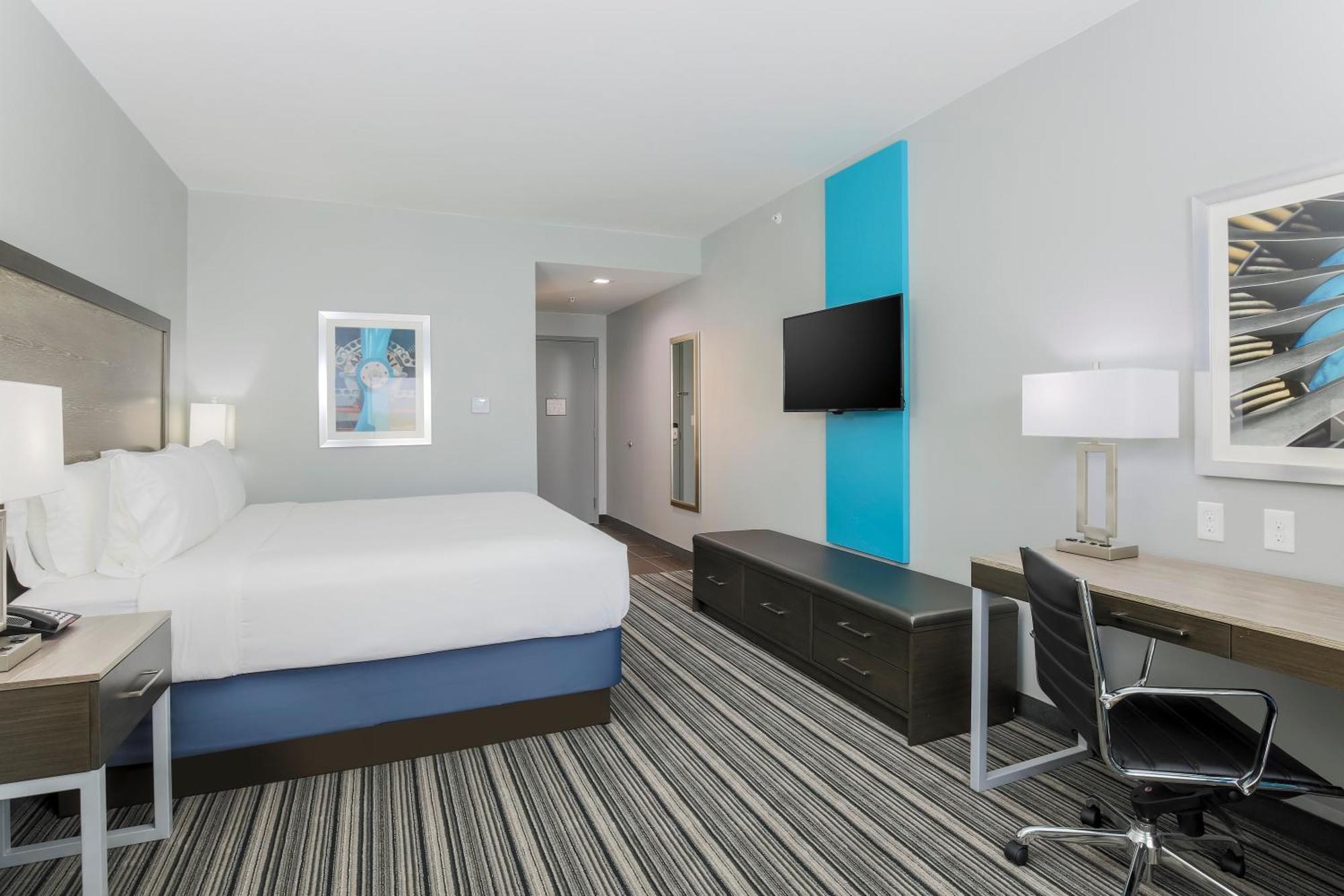 Standard King Room