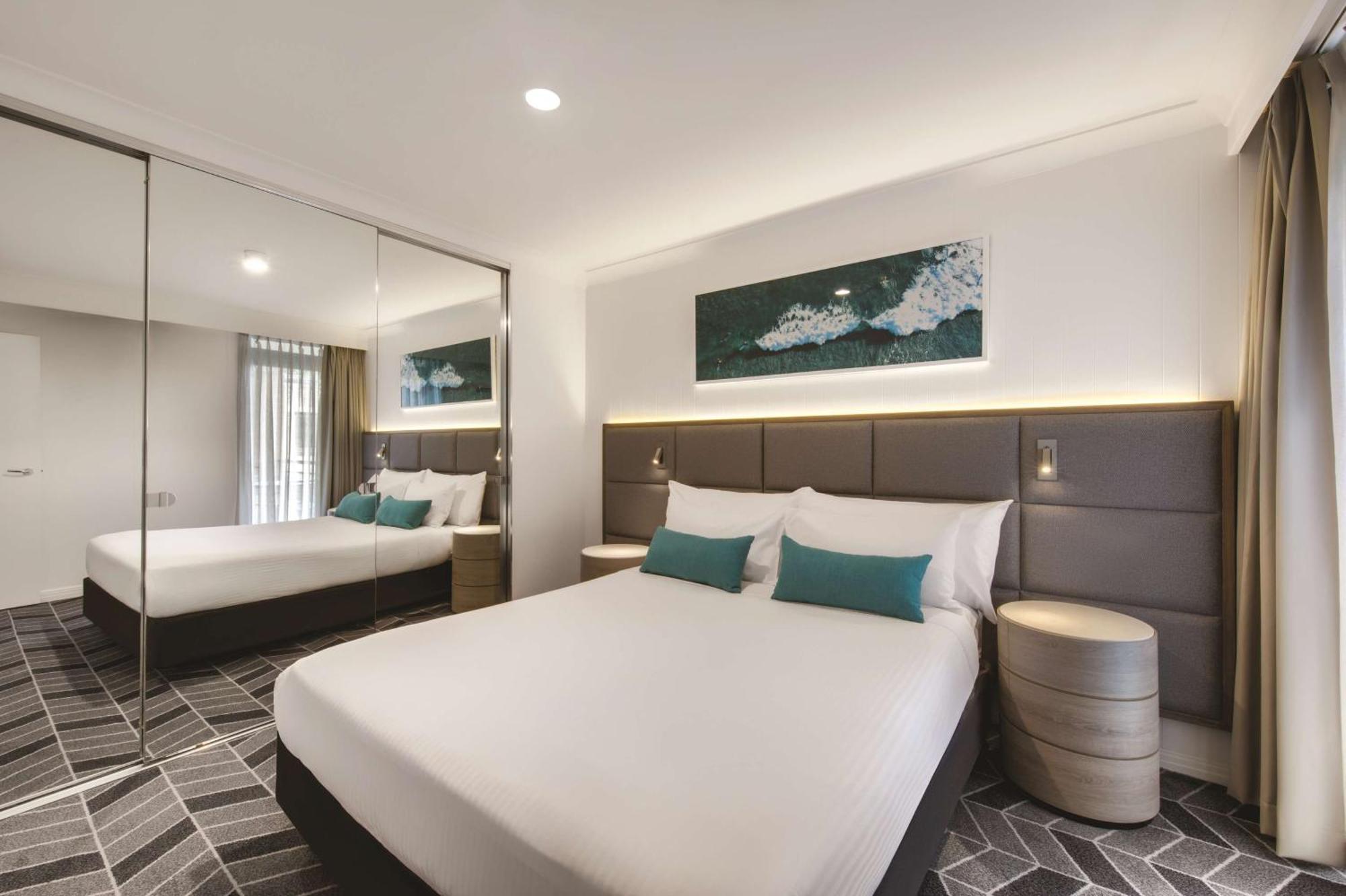 Two-Bedroom Queen Apartment