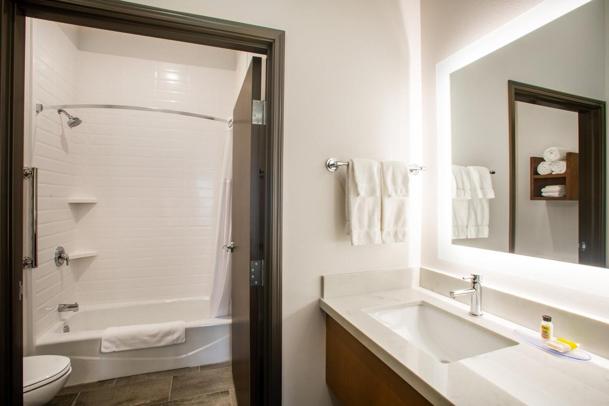 Studio Suite with Two Queen Beds