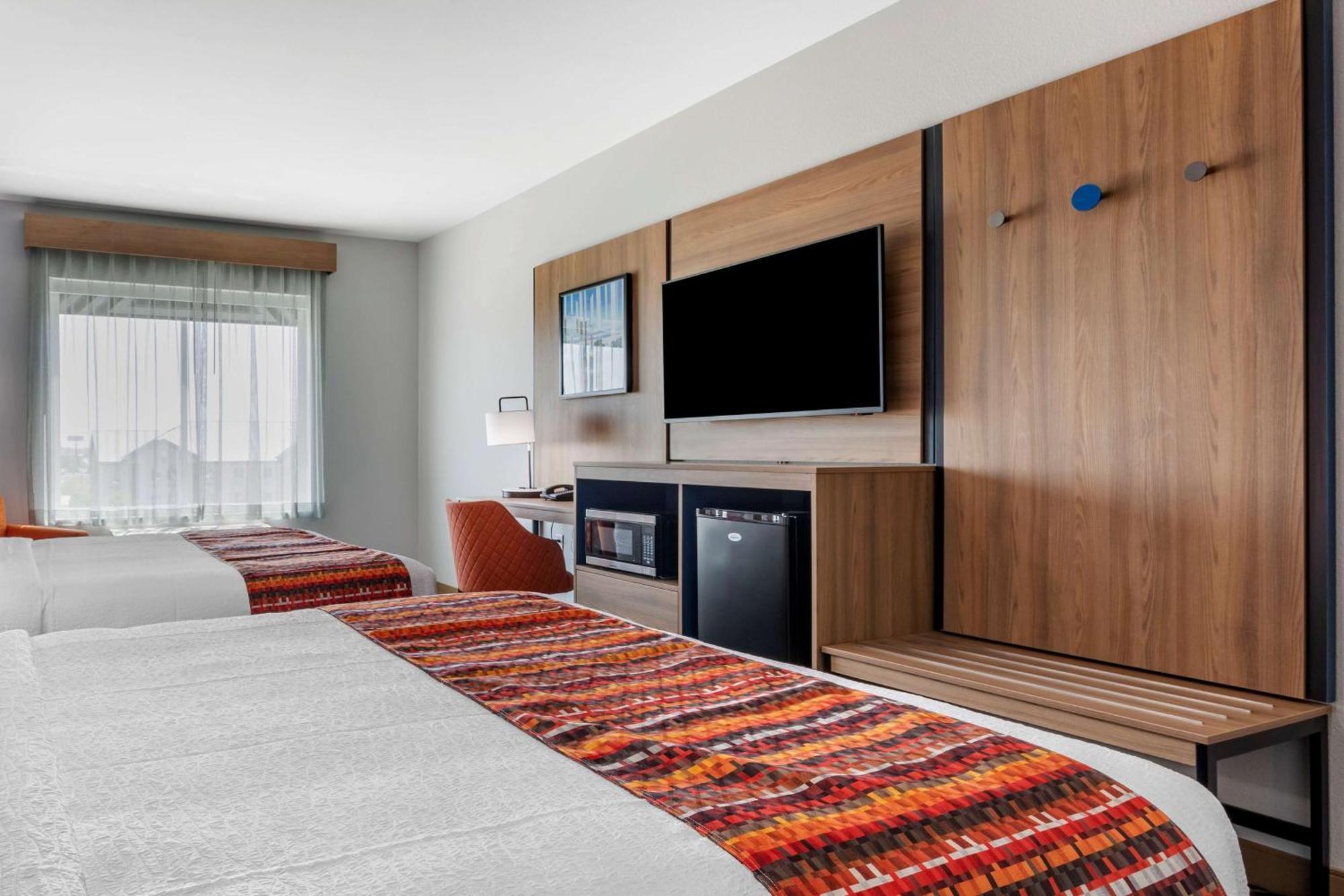 Queen Room with Two Queen Beds