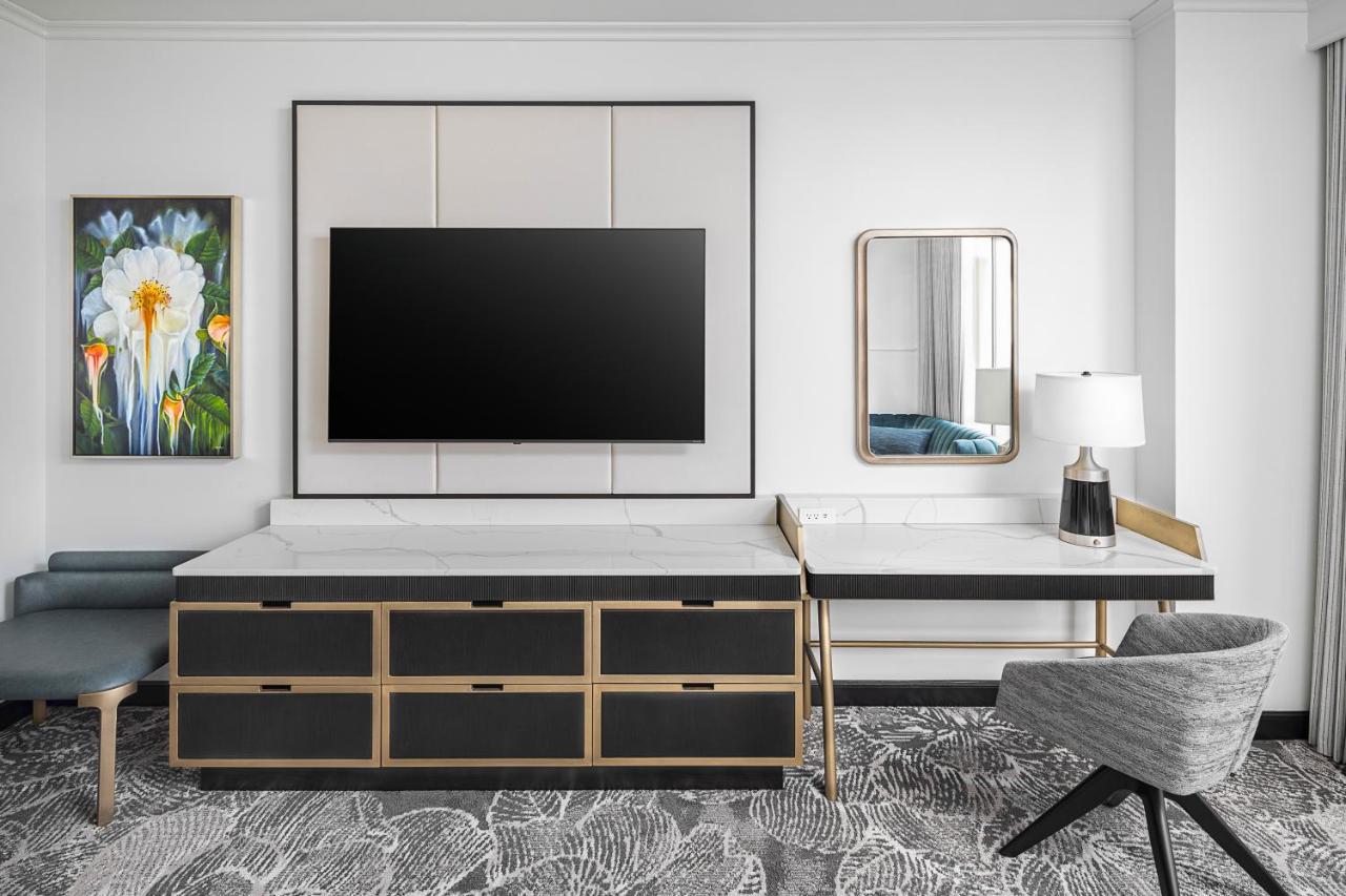 Premium Queen Room with Two Queen Beds and City View - High Floor,1301388133:JPEG