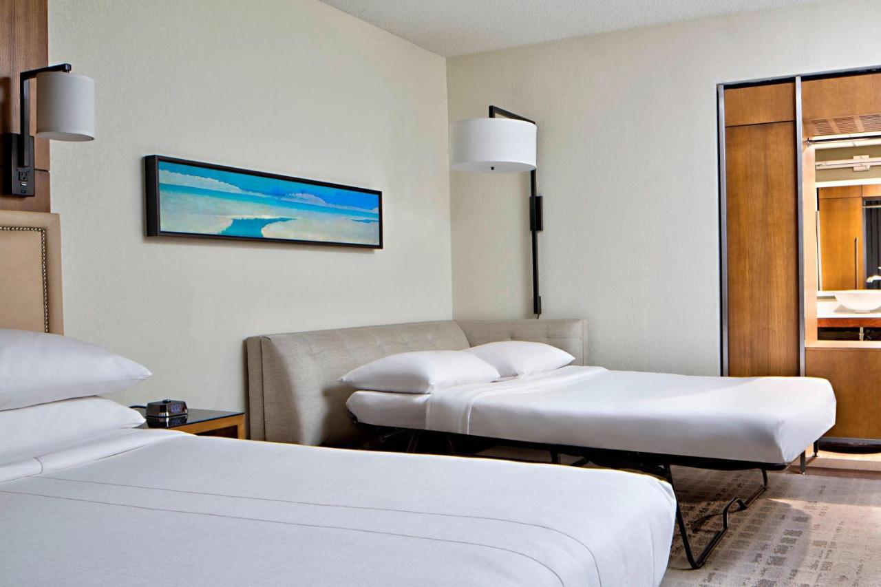 King Room with Sofa Bed