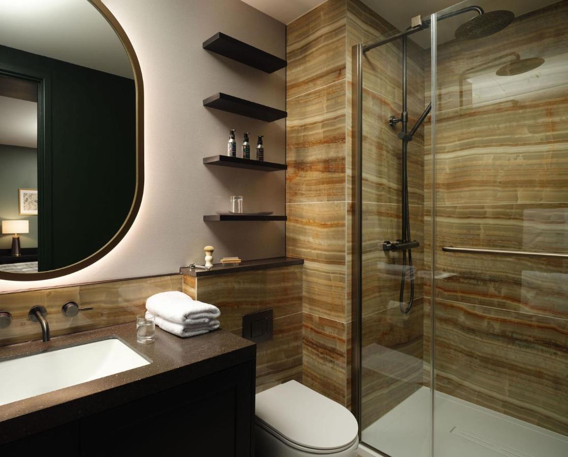 Club Atrium,1518750424:JPEG