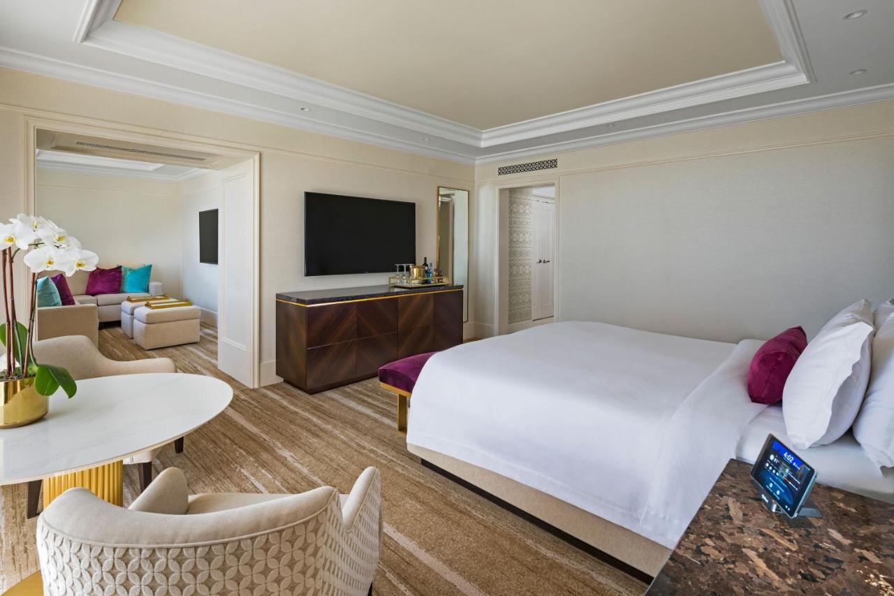 Metropolitan Suite, 1 Bedroom Suite, 1 King, Balcony,1365900893:JPEG