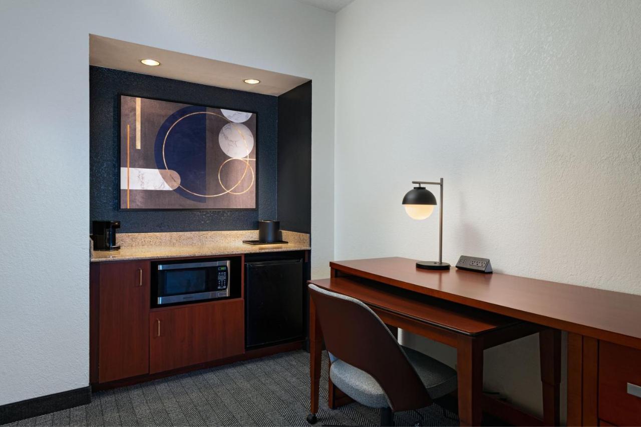 One-Bedroom Suite with 1 King Bed and Sofa Bed