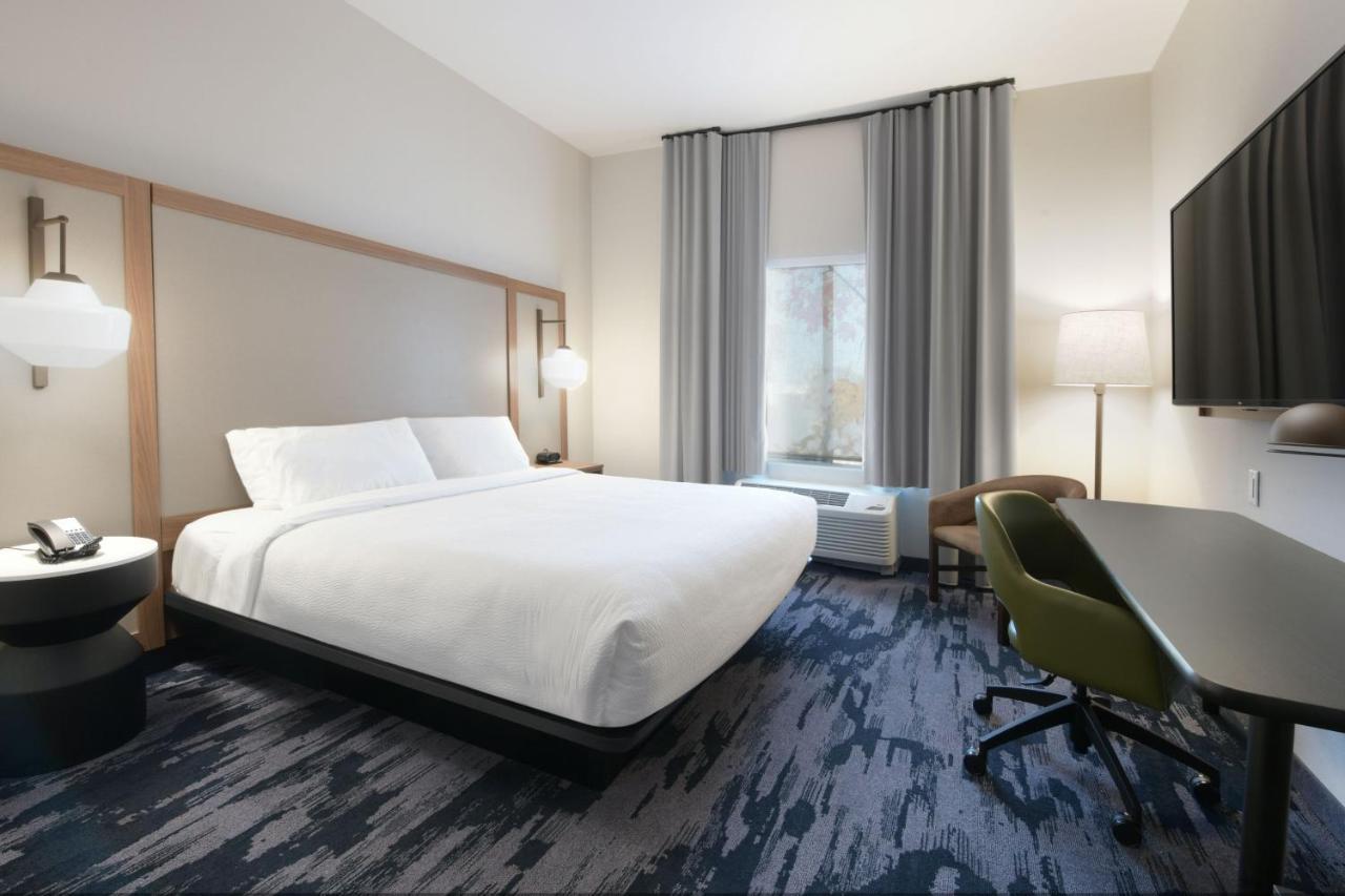 King Room with Roll-In Shower and Sofa Bed - Mobility Access/Hearing Accessible