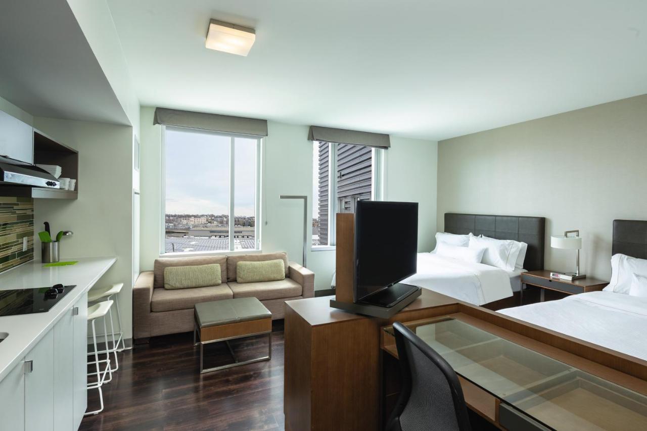 Studio Suite Two Queen Beds