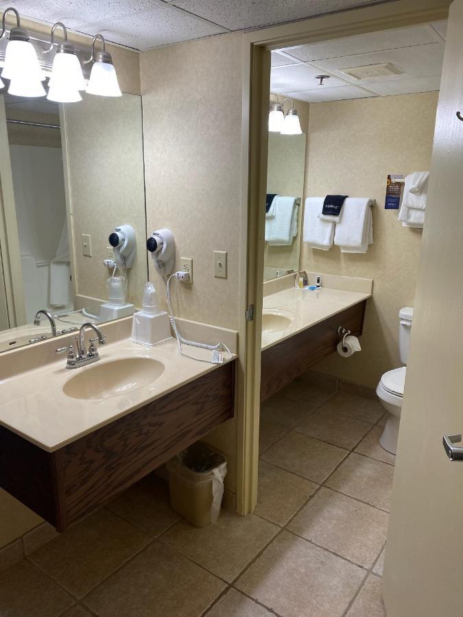 King Room with Spa Bath
