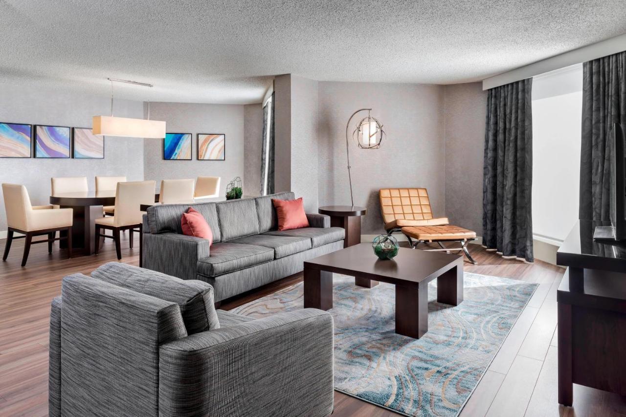 1 Bedroom Suite, 1 King