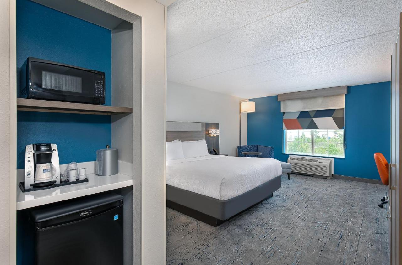 Standard King Room