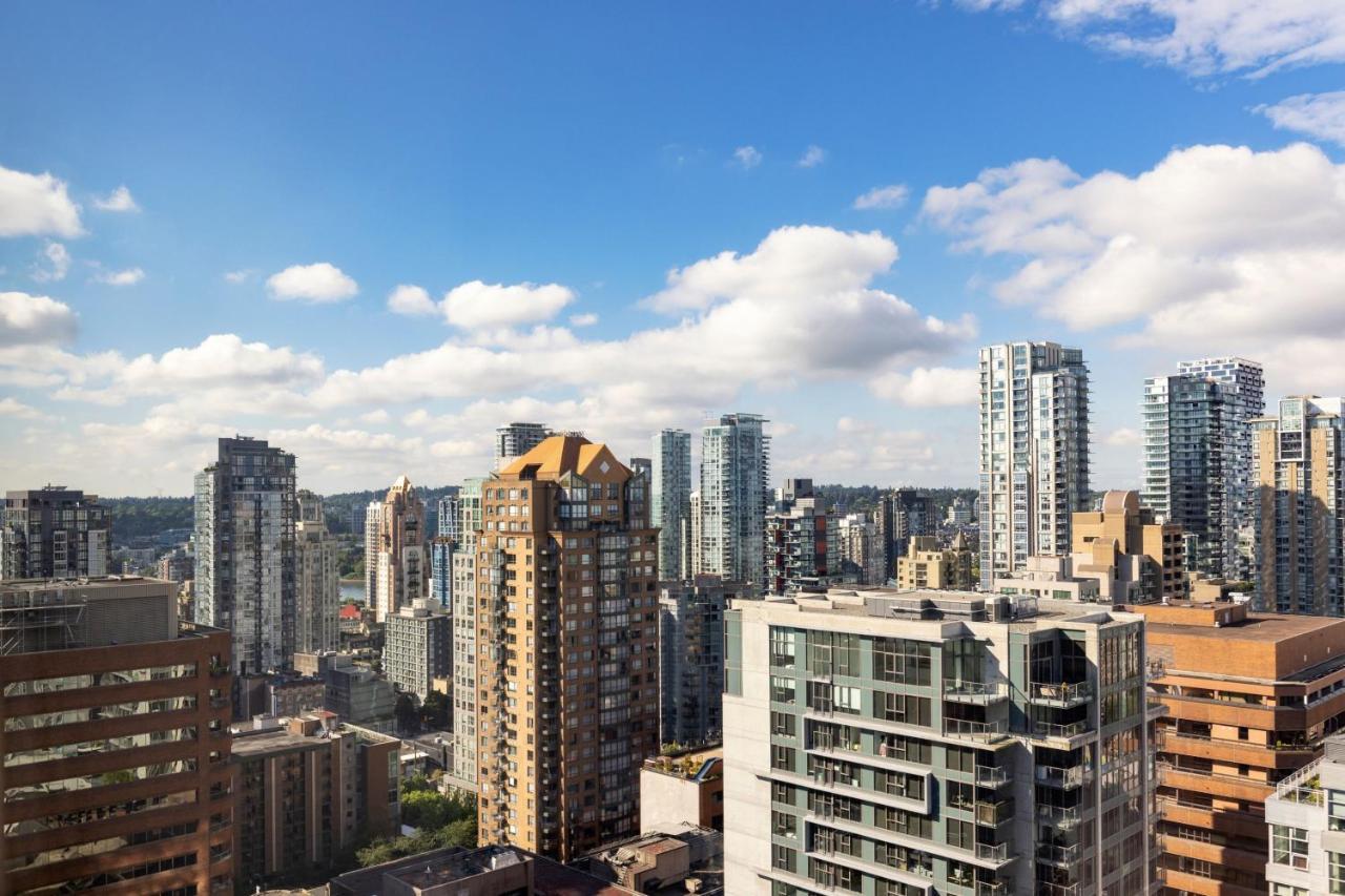 One-Bedroom King Suite - High Floor/Club Lounge Access,1706077501:JPEG