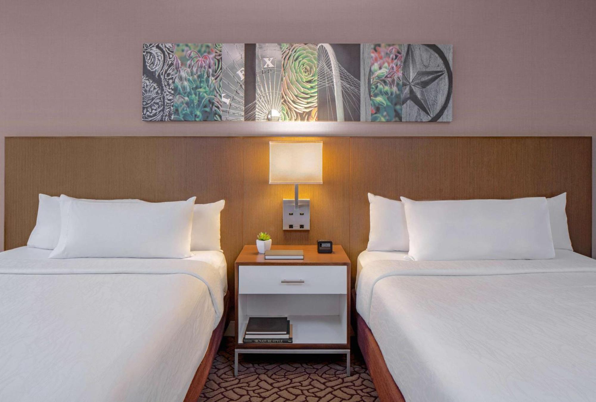 Deluxe Queen Room with Two Queen Beds