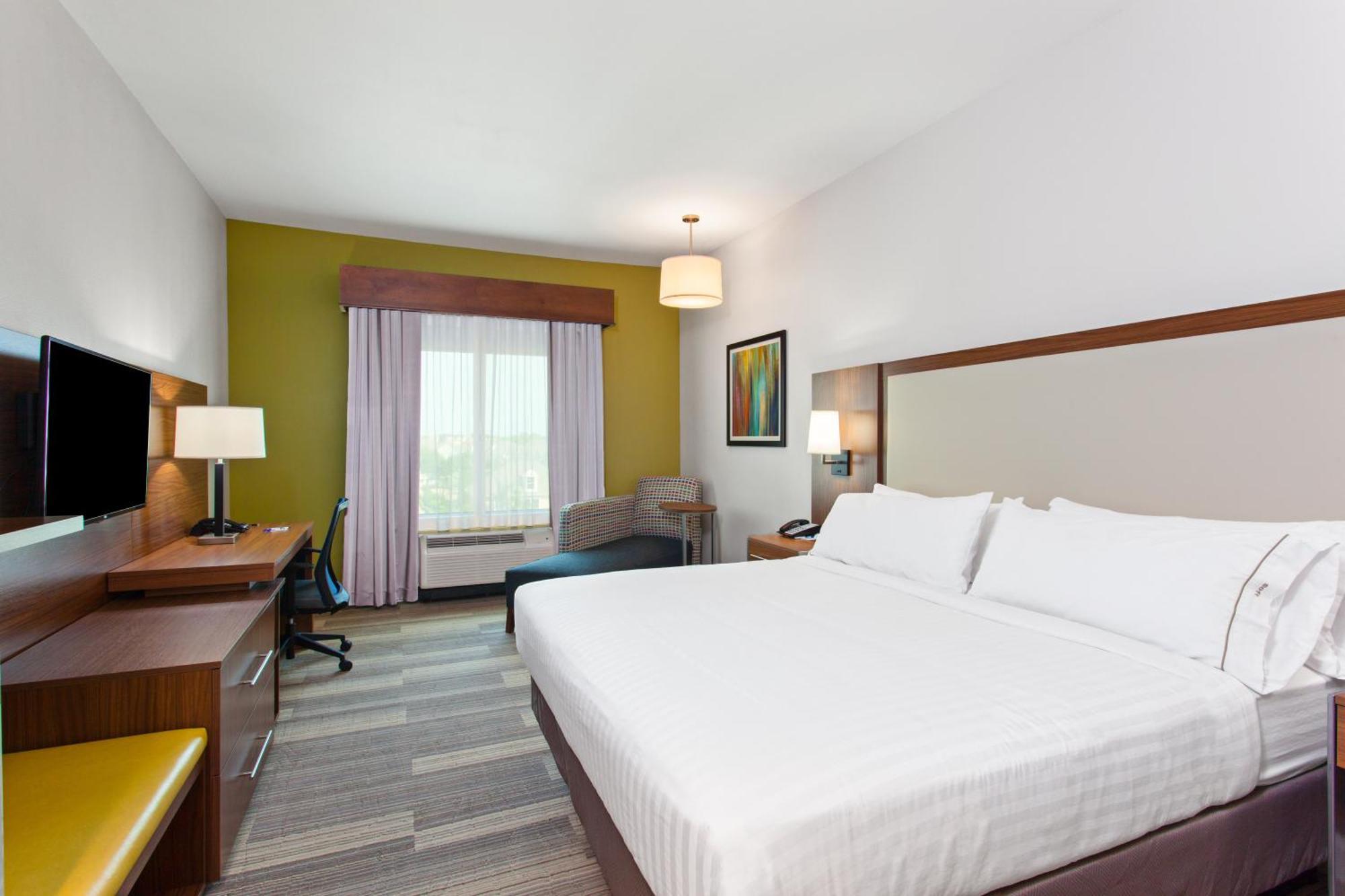 Standard King Room