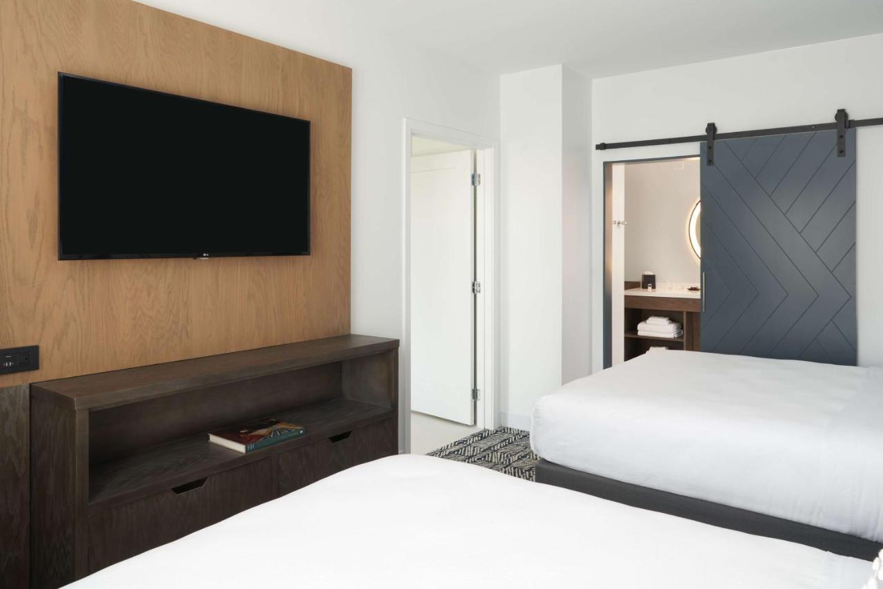 Two-Room Suite with Two Queen Beds and City View