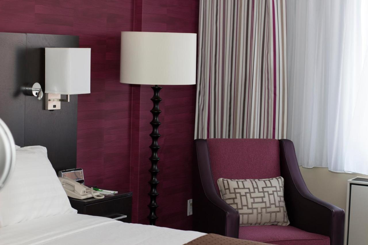 Standard Room with Two Queen Beds,1436694022:JPEG