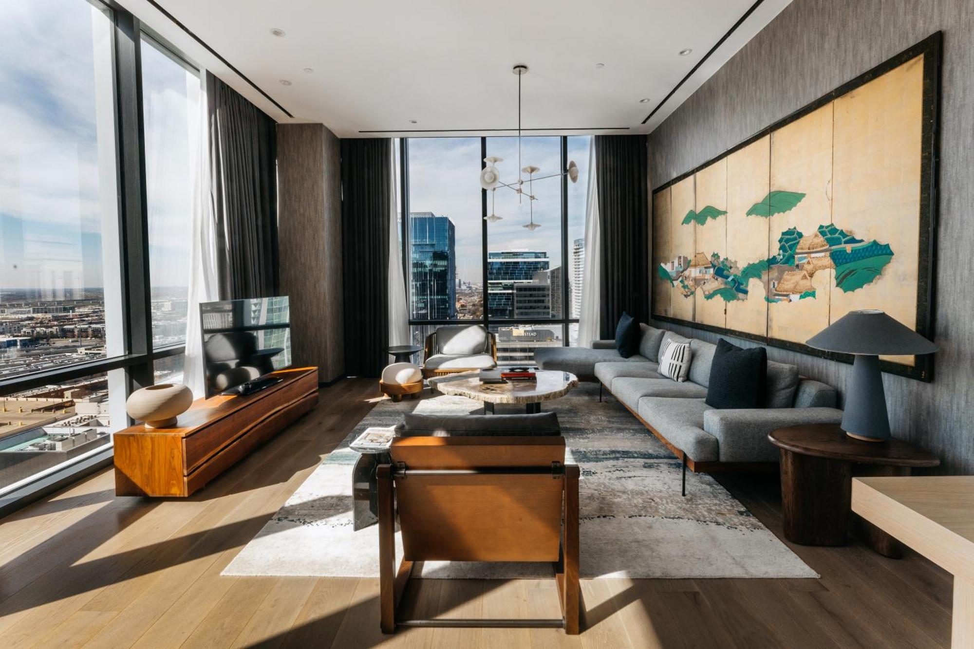 Superior King Suite