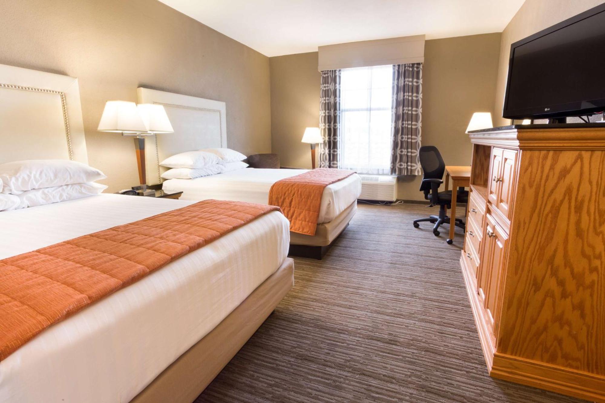 Deluxe Queen Room with Two Queen Beds
