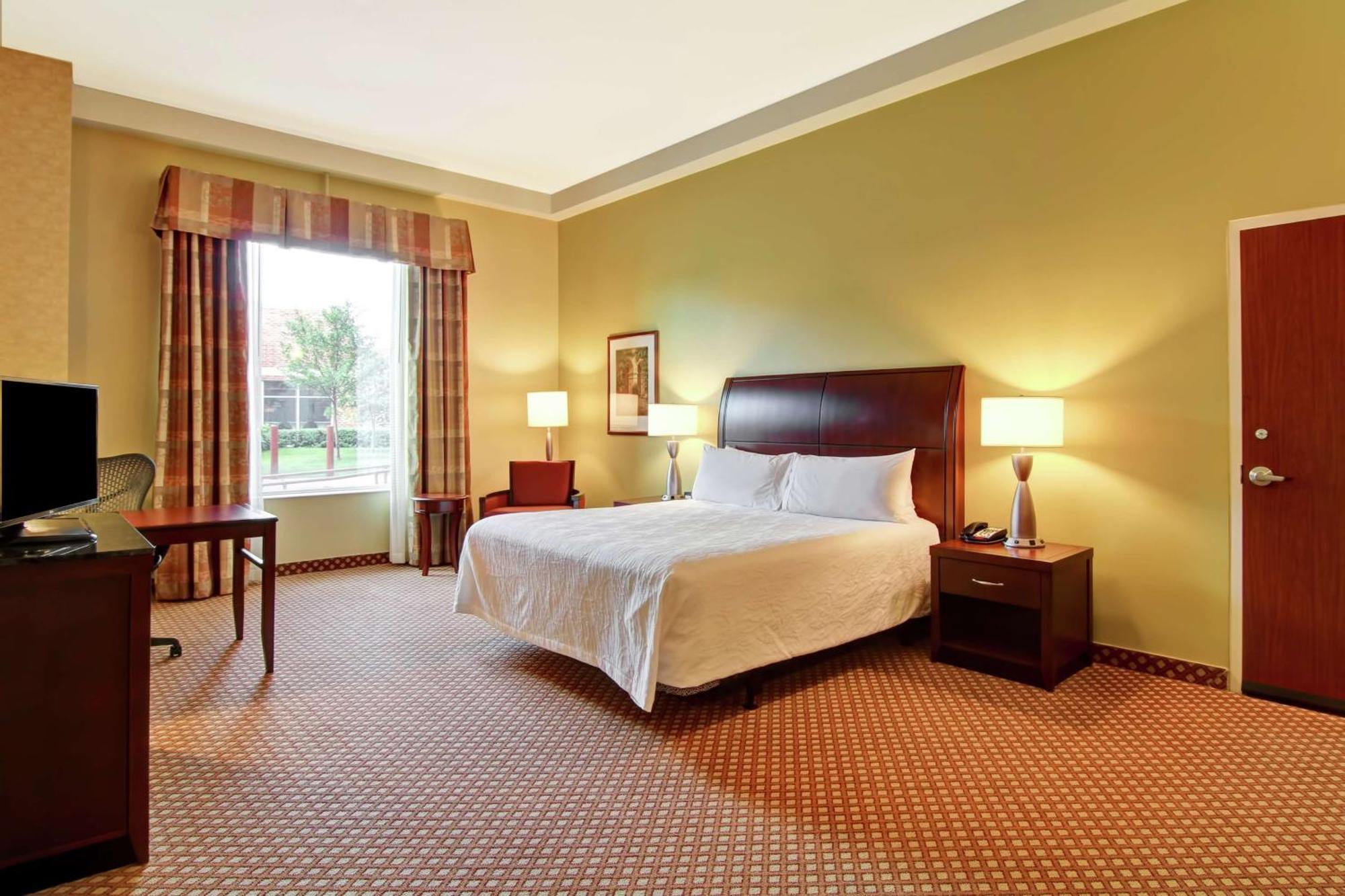 King Room with Tub - Mobility and Hearing Access,1551461347:JPEG
