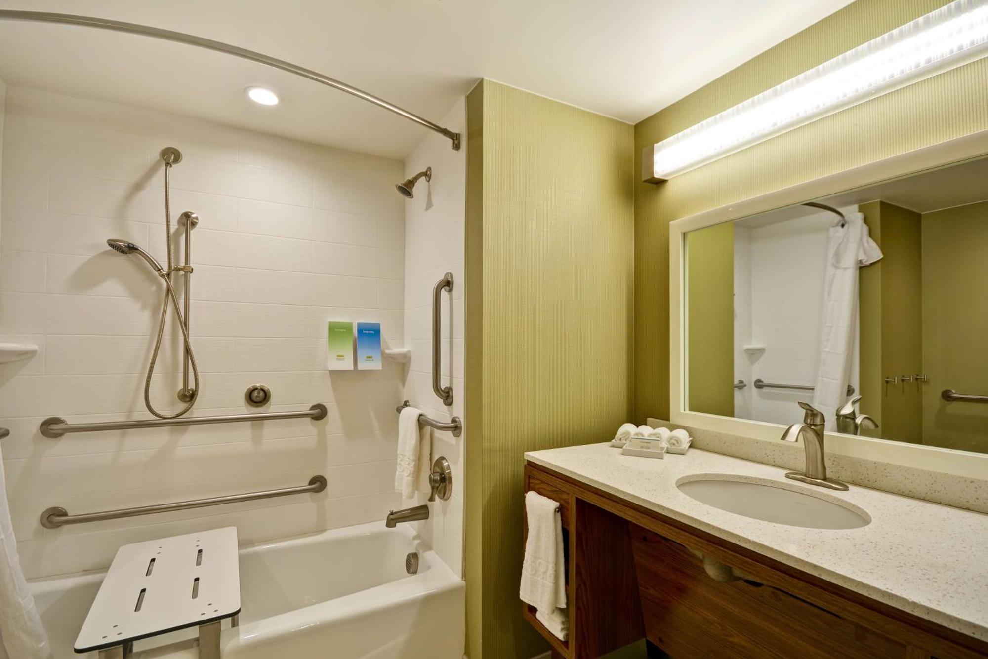 King Studio Suite - Hearing Access/Non-Smoking