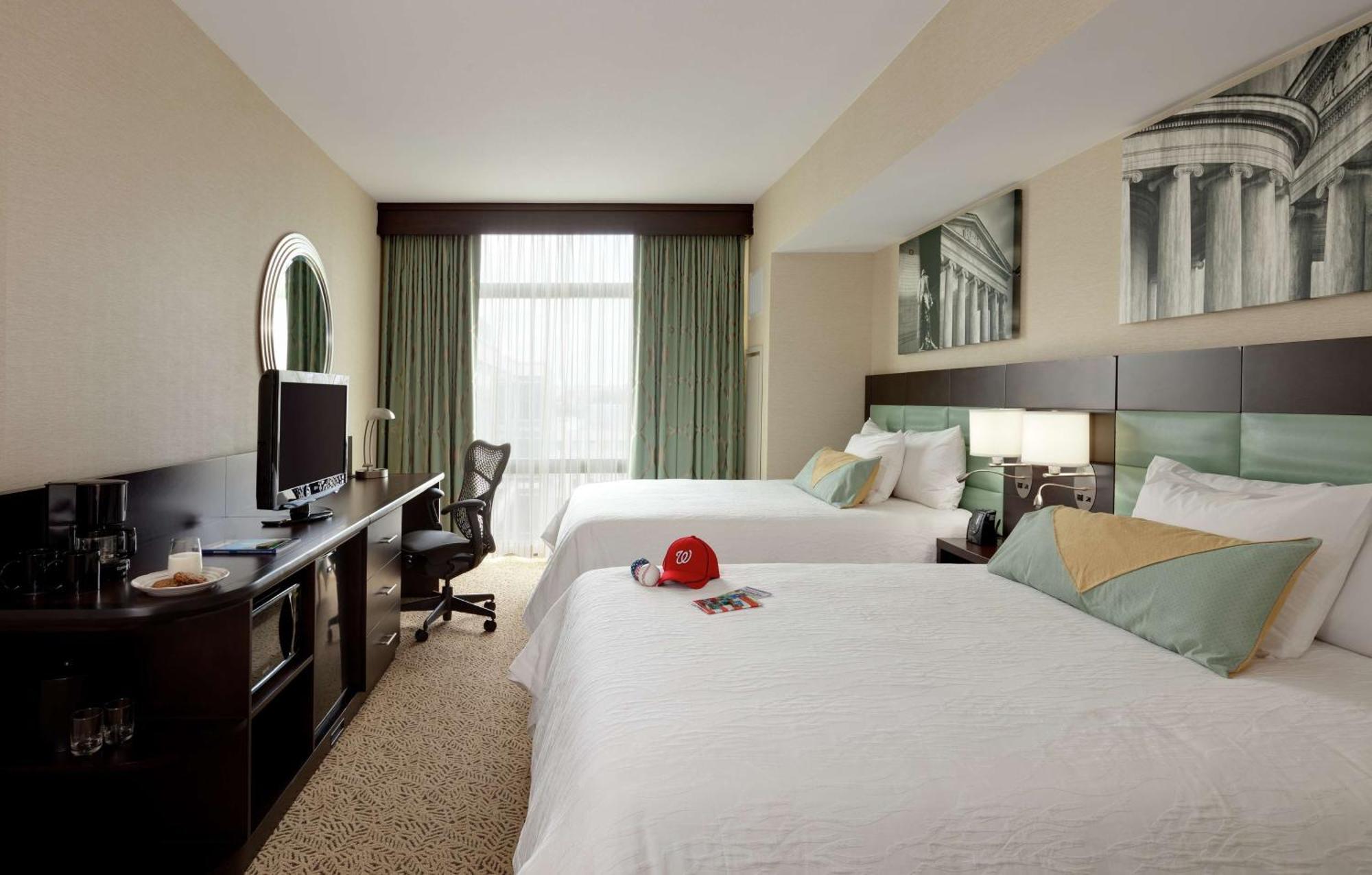 Queen Room with Two Queen Beds - Hearing Access