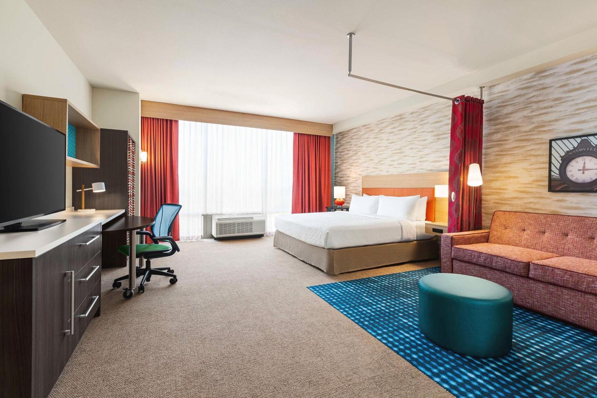 King Studio Suite with Accessible Tub - Mobility Access