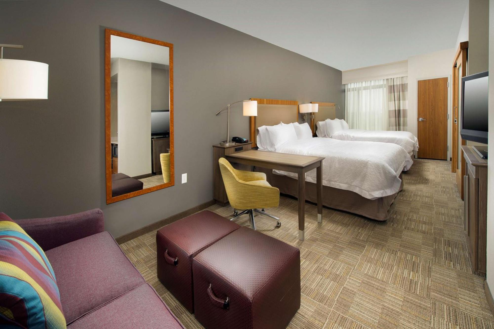 Queen Studio Suite Two Queen Beds Non-Smoking,1552310539:JPEG