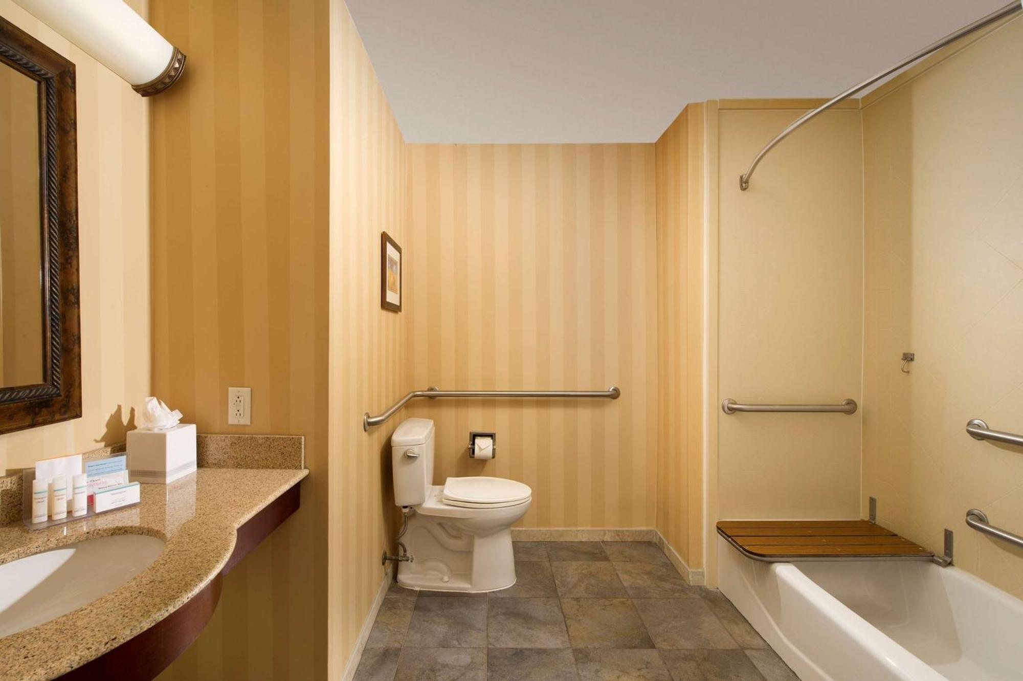 King Room - Mobility Access/Non-Smoking