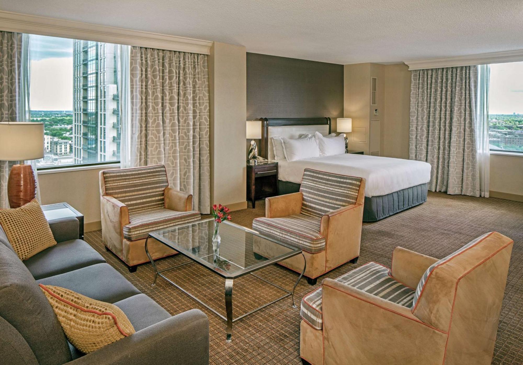 Junior King Suite,1705649775:JPEG
