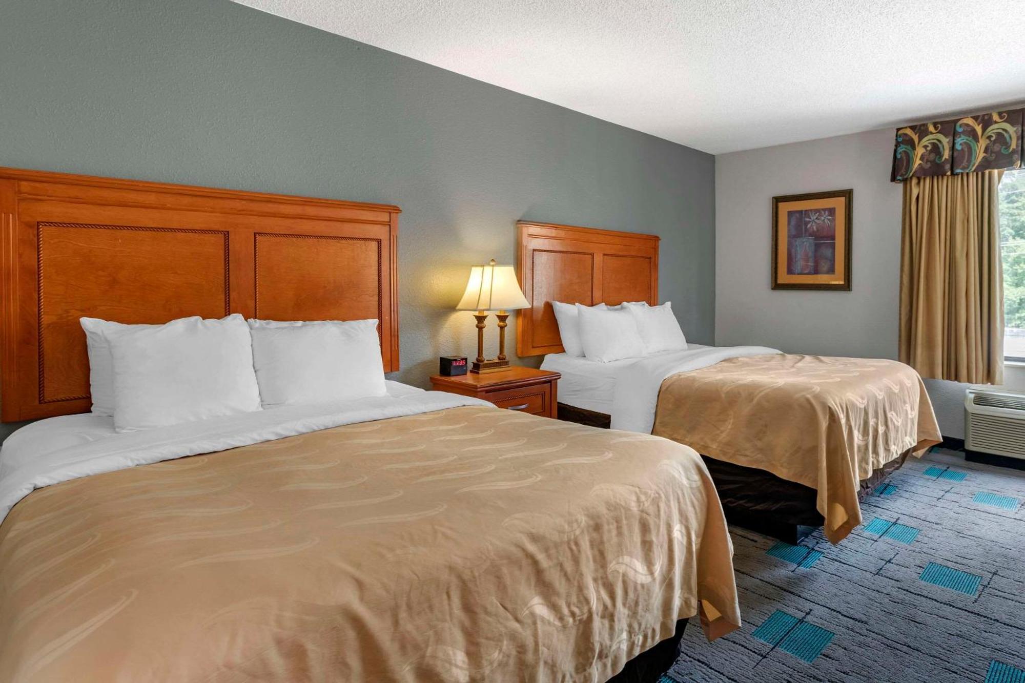 Queen Room with Two Queen Beds - Non-Smoking