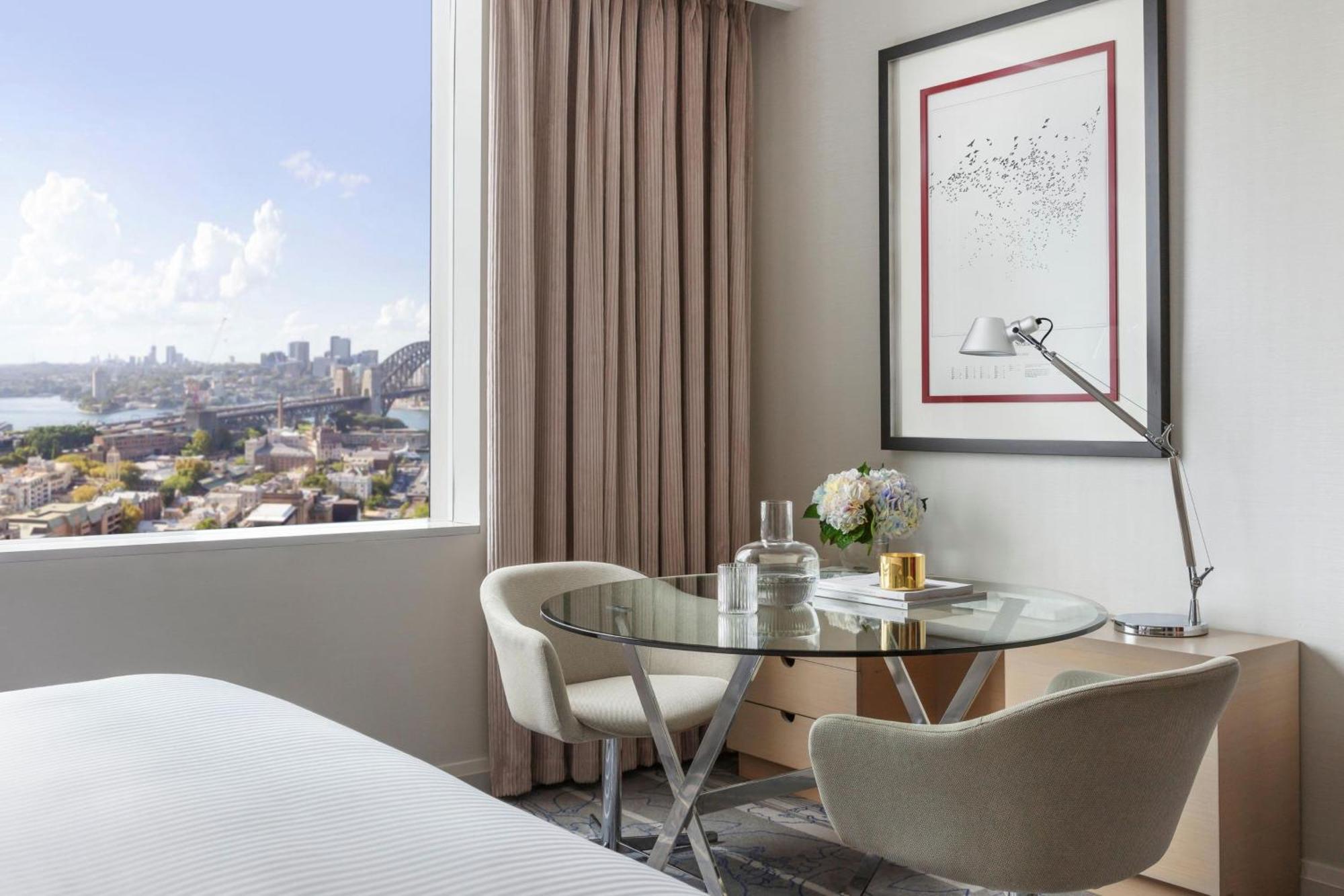 Guest room, 1 King Bed with Harbour Bridge View,1742626559:JPEG