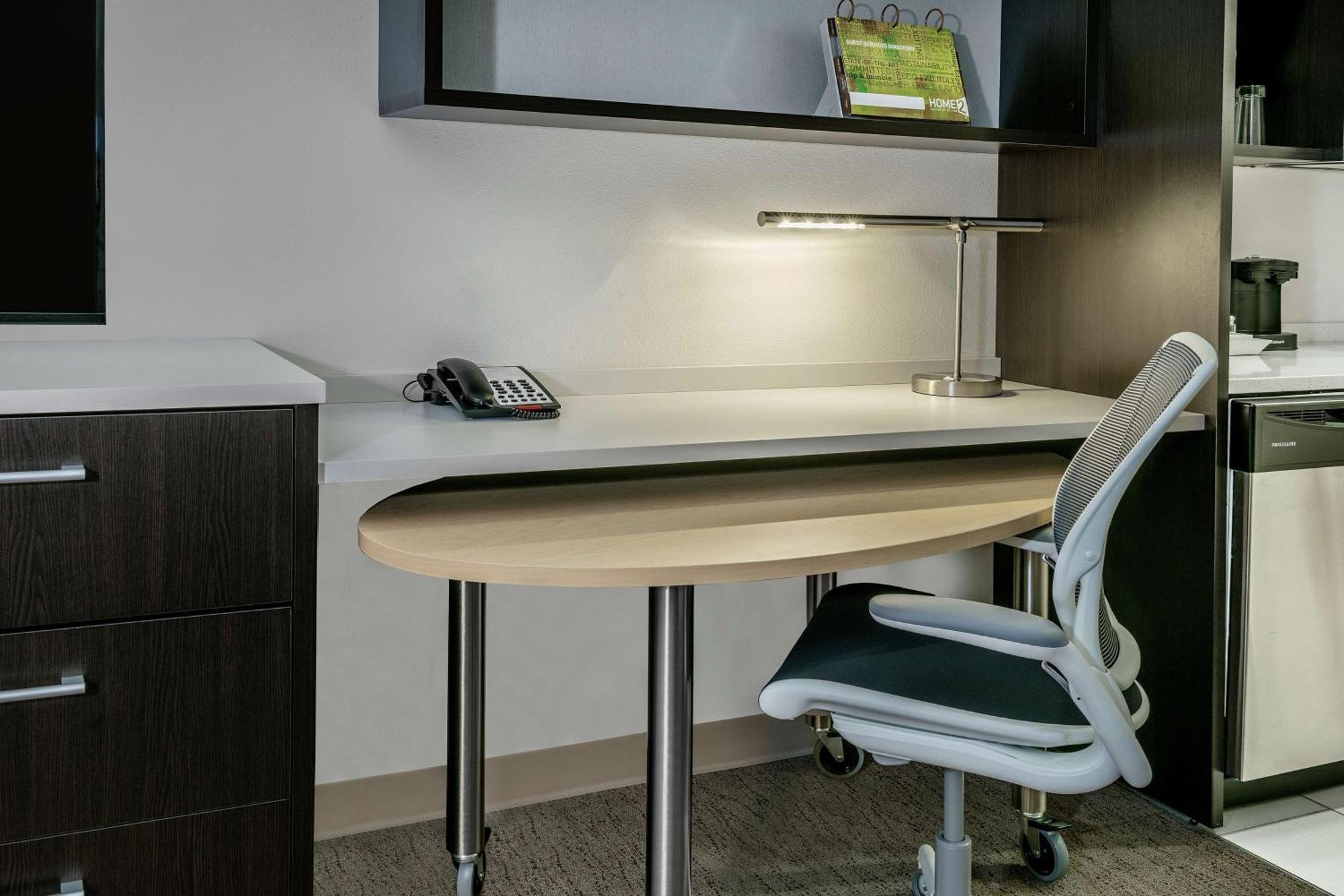 One-Bedroom King Suite - Non-Smoking